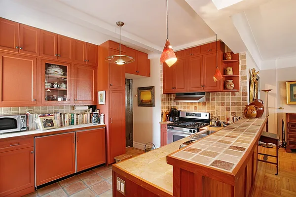 Sold by Corcoran | media 16