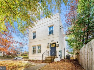 300 49th St NE, Washington, DC 20019
