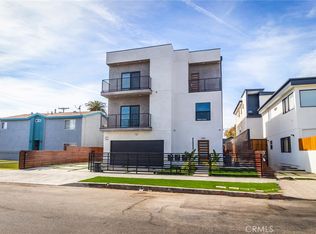 2155 S West View St, Los Angeles, CA 90016