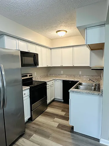 205 Lincoln St #205 Photo 1