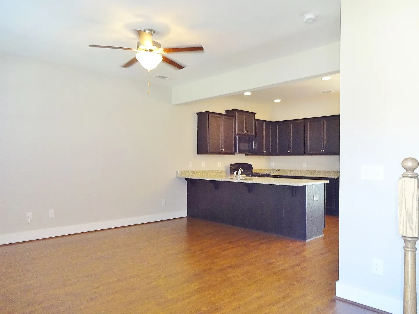 Town Home For Rent In Chelsea! Coming Soon! — Photo 2