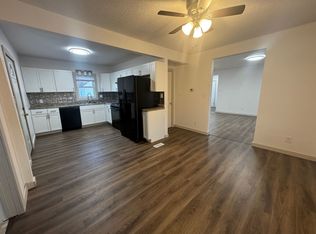 1210 W Parker St, Waterloo, IA 50703