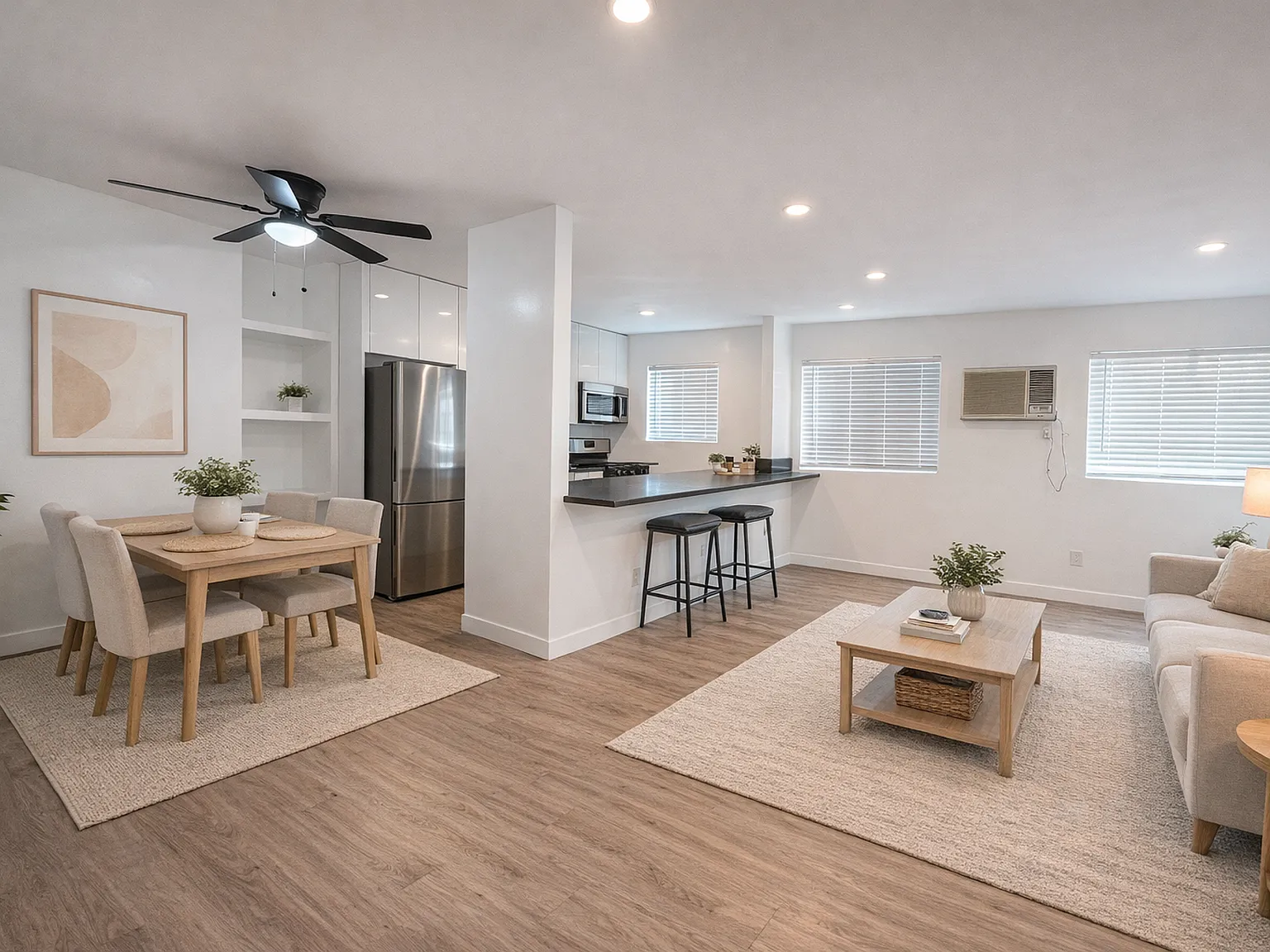 6556 Lamirada Ave — Photo 2