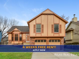 6438 Roundtree St, Shawnee, KS 66226