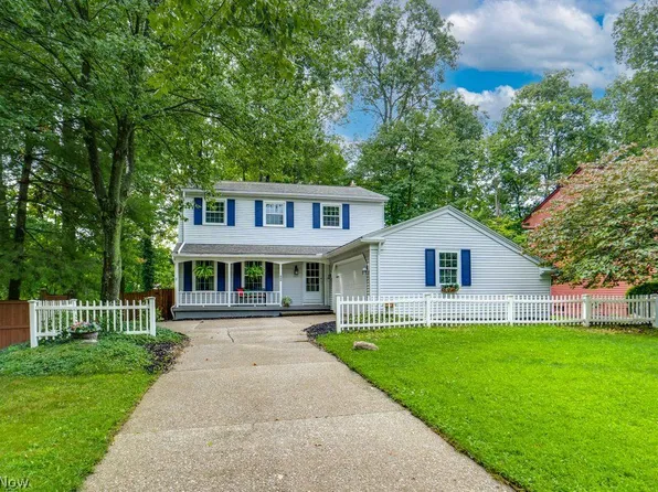 488 Valley Dr, Medina, OH 44256