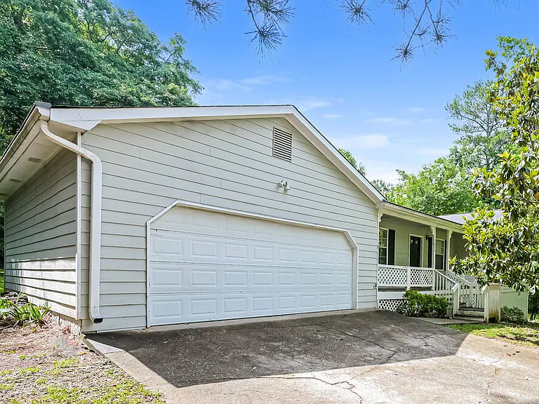 1610 Summit Rdg — Photo 3