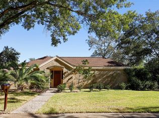 15407 Pleasant Valley Rd, Houston, TX 77062