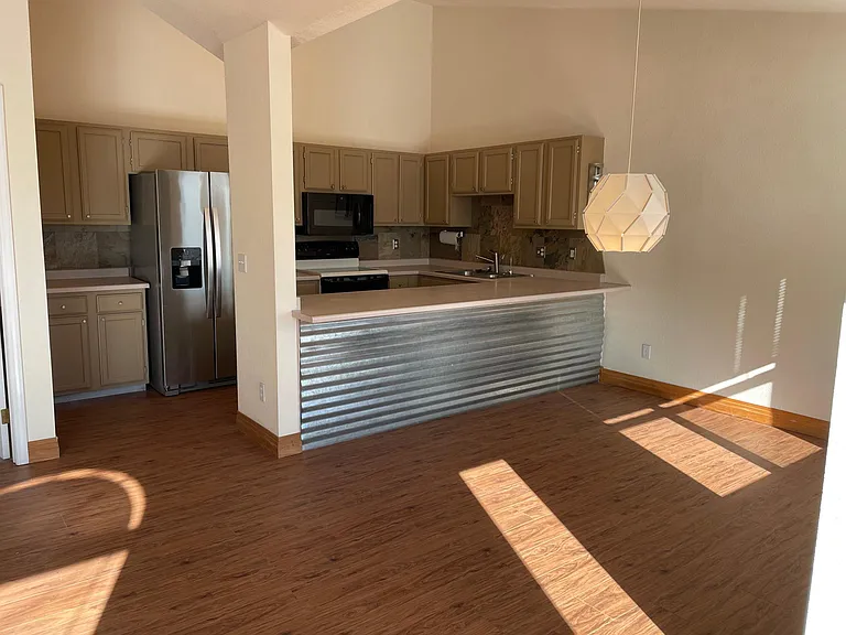 535 Canyon View Dr — Photo 7