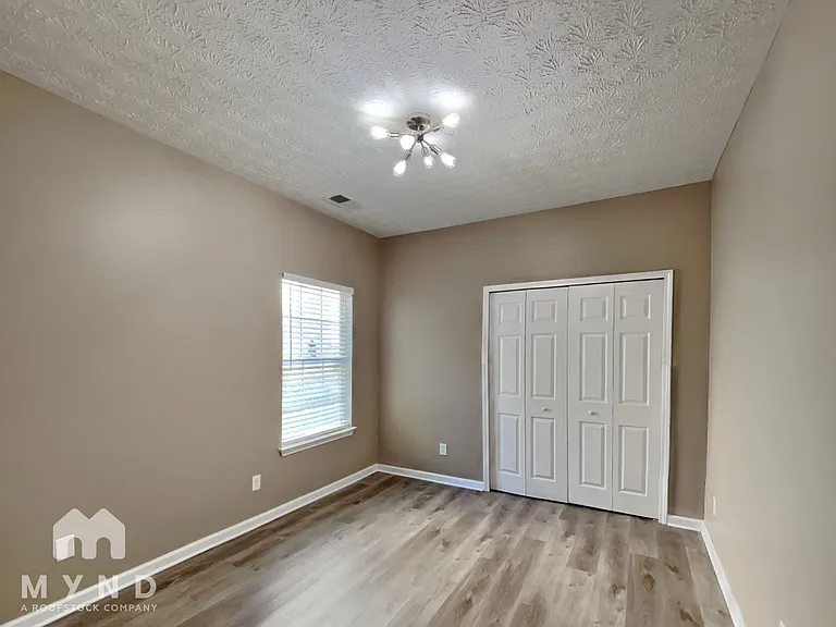 8315 Somerset Way — Photo 20