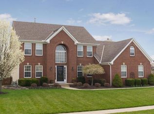 2433 Maxwell Ave, Lewis Center, OH 43035