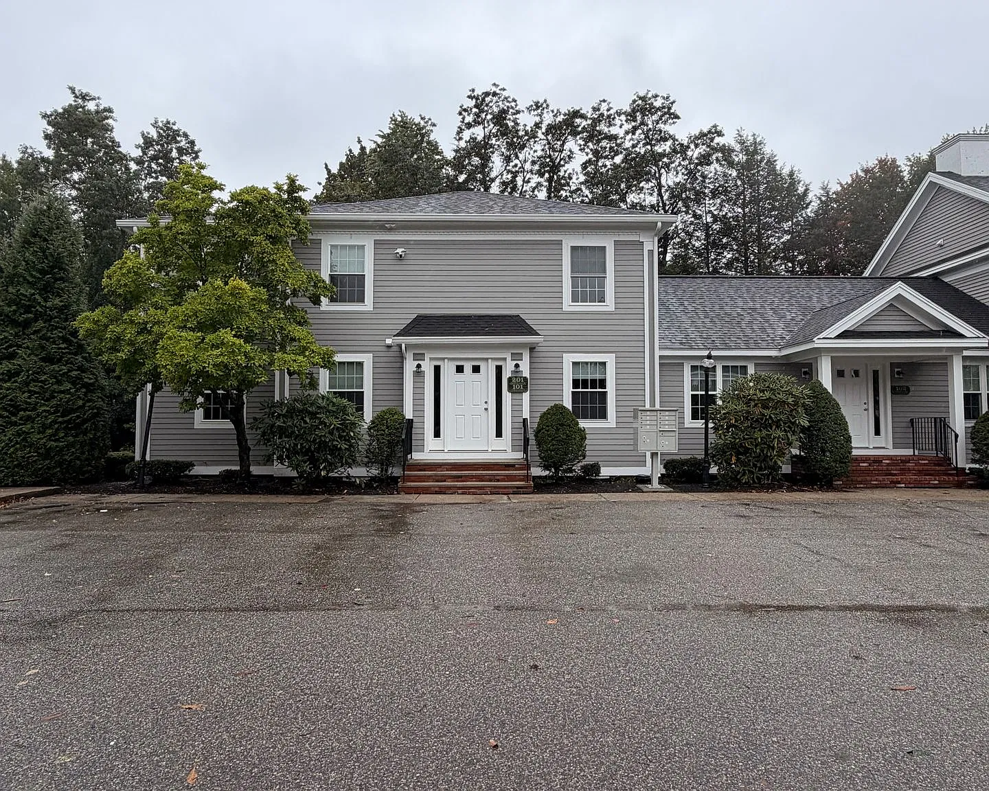 439 Main St — Photo 4