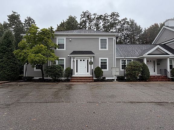 4th image of 439 Main St #101