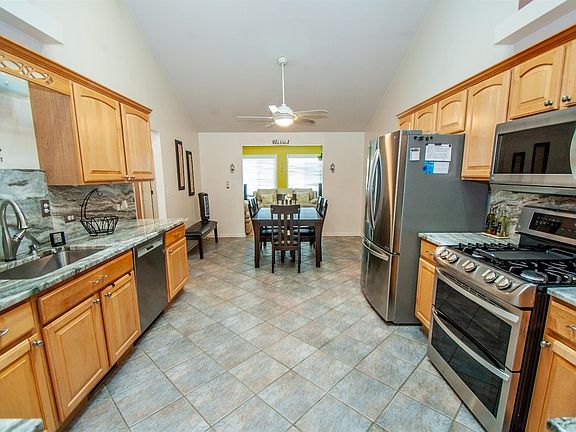 2nd image of 825 Rose Bush Ln