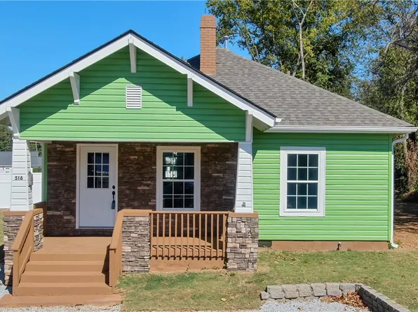 516 W North 3rd St, Seneca, SC 29678