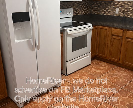 3rd image of 914 Rangeline Rd