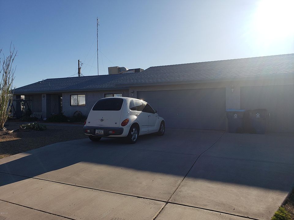 2nd image of 3531 Tarpon Dr