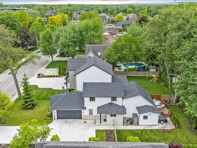 281 Brighton Rd — Photo 5