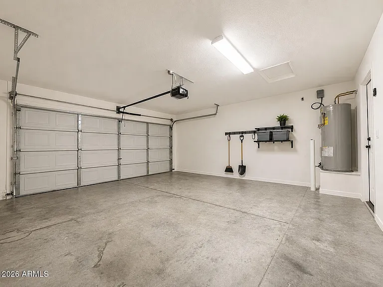 5256 W Pleasant Ln — Photo 17