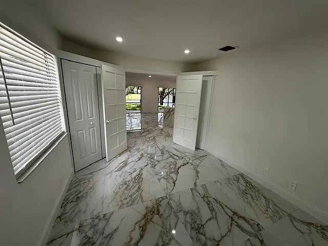 2173 Discovery Cir W — Photo 16