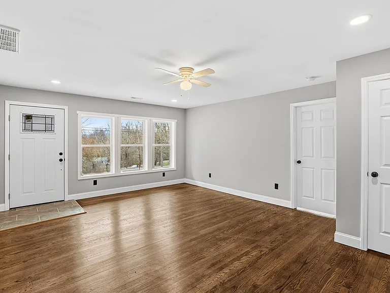 1397 Dutch Cove Rd — Photo 16