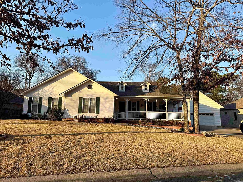 1st image of 105 Apple Blossom Pl