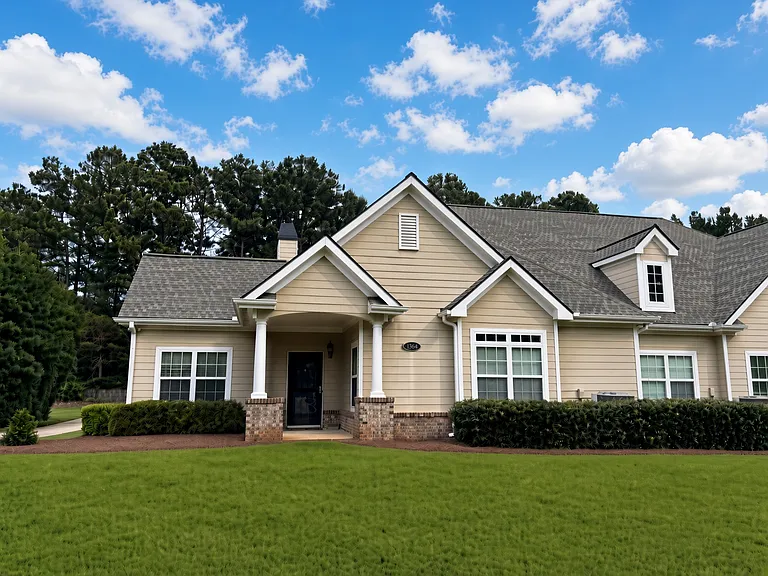 1364 Orchard Cir — Photo 1