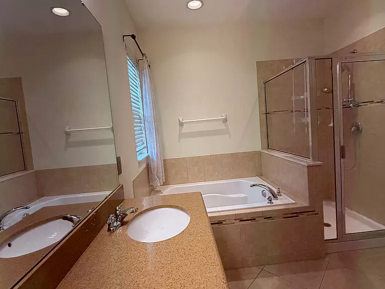 1556 Plumeria Pl — Photo 20