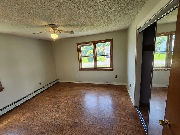 17 Barnet Ave — Photo 12