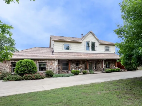 168 Mesa Grande Dr, Fort Worth, TX 76108