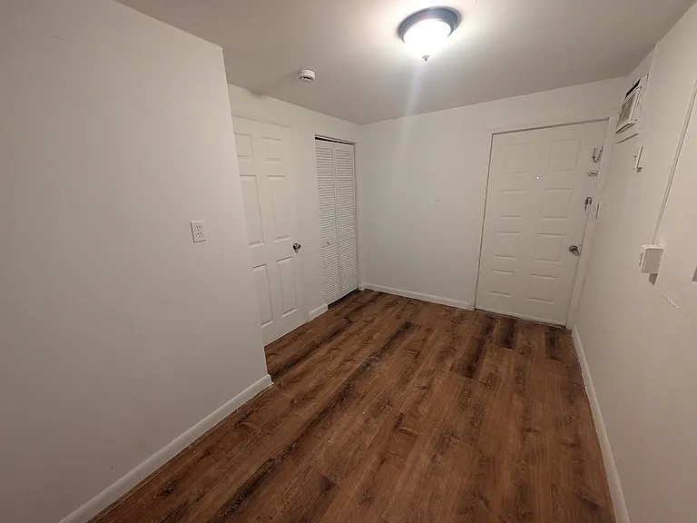 1245 NE 110th St #3 — Photo 5
