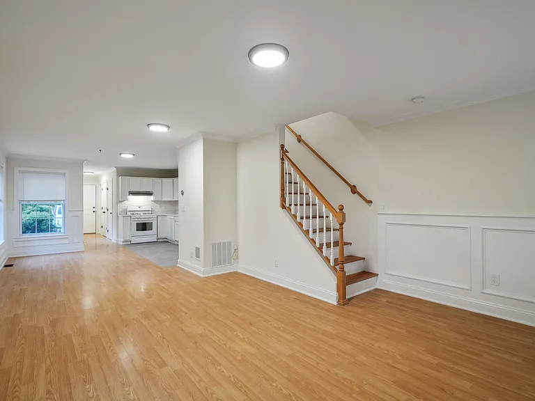 48 Central Ave — Photo 3