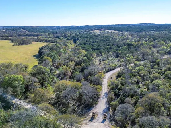 8256 S Us Highway 183, Briggs, TX 78608