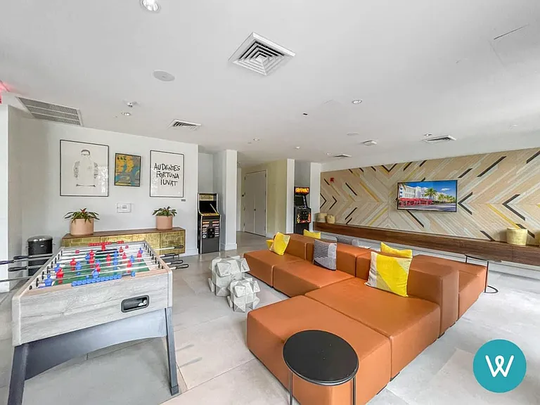 121 NE 34th St #15-ID1022484P — Photo 22