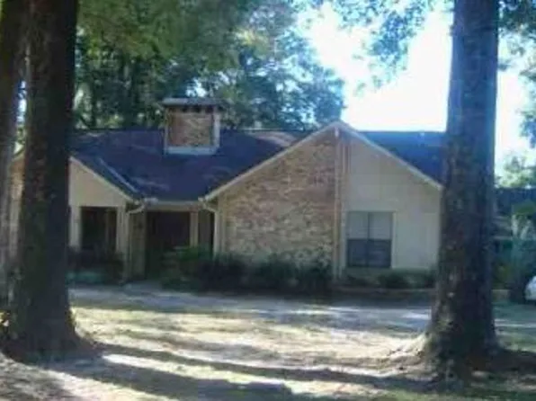 562 Vaughn Dr N, Satsuma, AL 36572