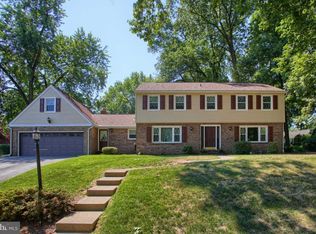 5117 Ravenwood Rd, Mechanicsburg, PA 17055
