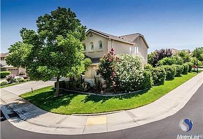 2nd image of 1750 Barossa Way