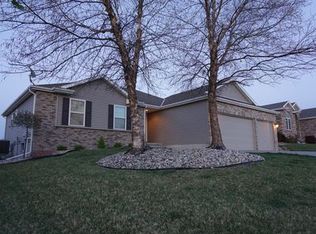 9424 Benziger Dr, Lincoln, NE 68526