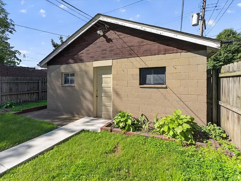 736 Dover Pl #1F — Photo 17