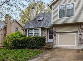 11810 Oakmont St, Overland Park, KS 66210