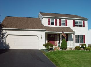 13 Calkins Dr, Reading, PA