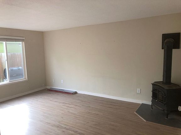 3rd image of 9469-9473 N Saint Louis Ave #9471