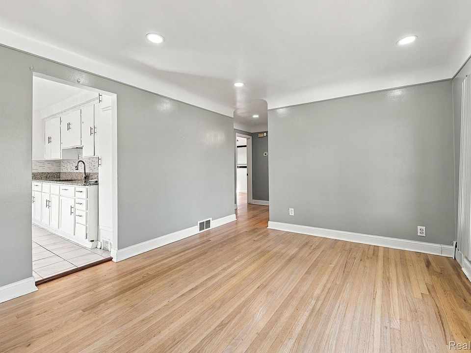 25317 Wagner Ave, photo 7