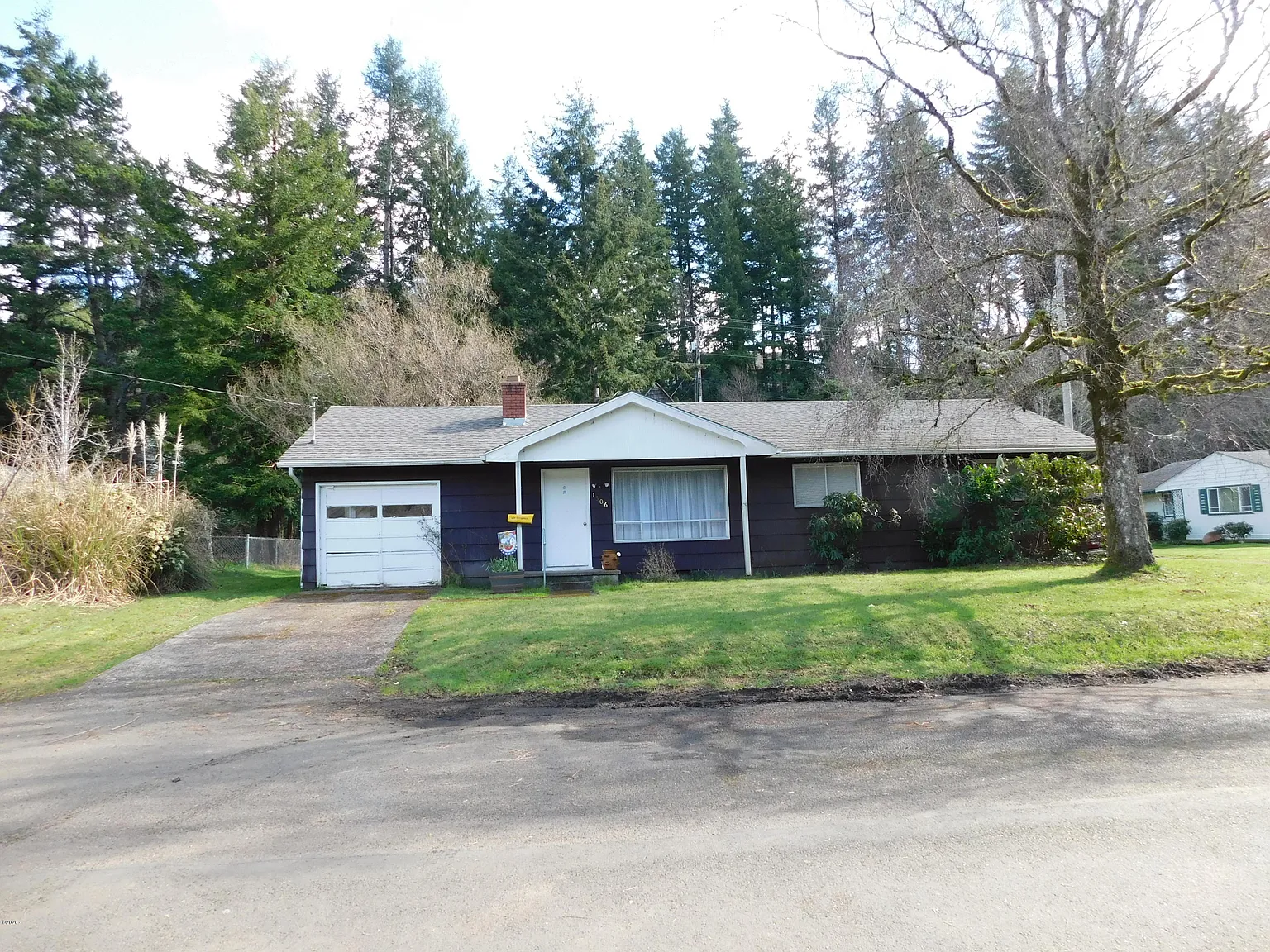 1306 NE Alder St photo 1