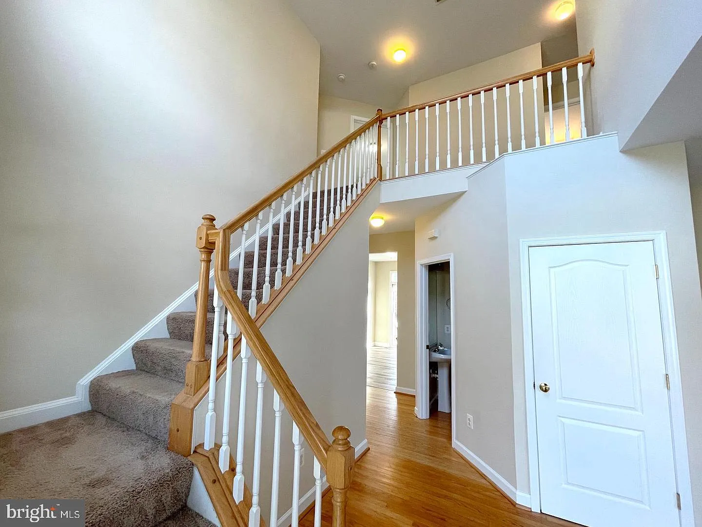 4 bed, 2.5 bath, 2262 sqft, $3,195 — Photo 2