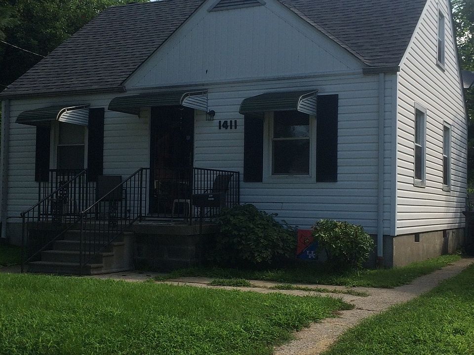 Nice clean house with lots of space