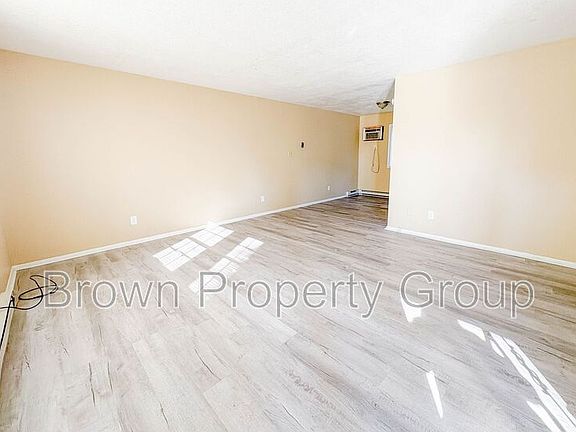 2nd image of 2310 Barrington Cir