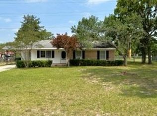 3734 Yorktown Rd, Hope Mills, NC 28348