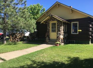 714 3rd St SW, Sidney, MT 59270
