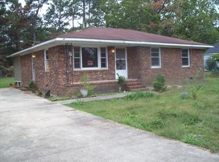 6235 Pine St, Fayetteville, NC 28311