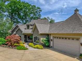 220 Yellowroot Ln, Landrum, SC 29356